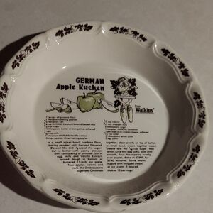 Walkins German Apple Kuchen Ceramic Pie Dish